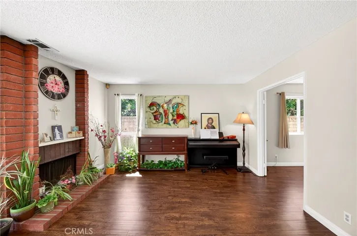 14 Rainbow Ridge, Phillips Ranch, California 91766