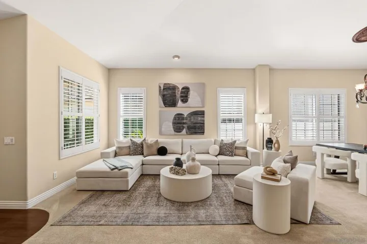 2397 Old Ranch, Escondido, California 92027