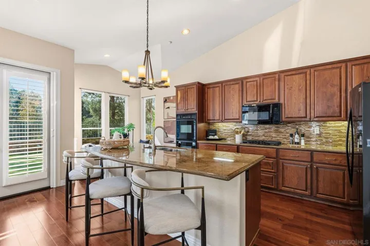 2397 Old Ranch, Escondido, California 92027