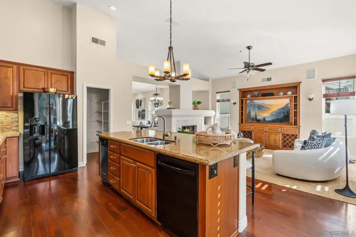 2397 Old Ranch, Escondido, California 92027