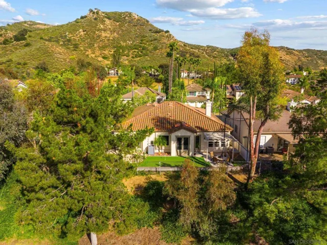 2397 Old Ranch, Escondido, California 92027