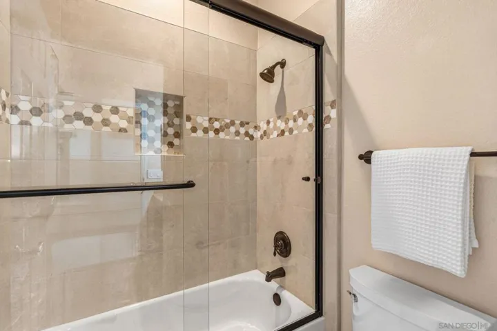 2397 Old Ranch, Escondido, California 92027
