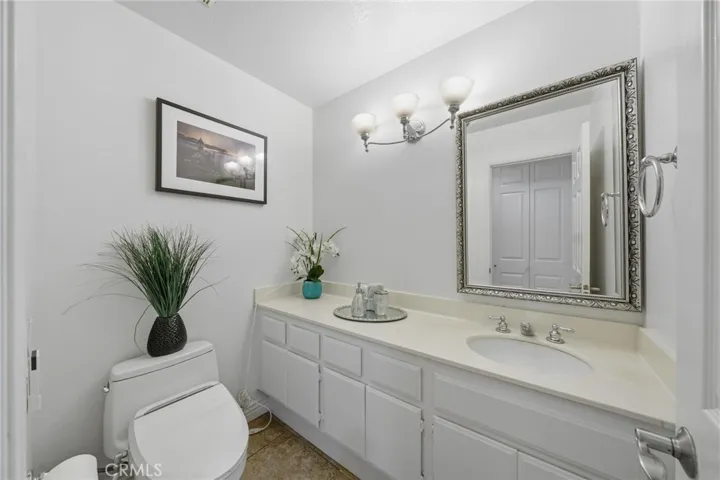 spacious powder bath