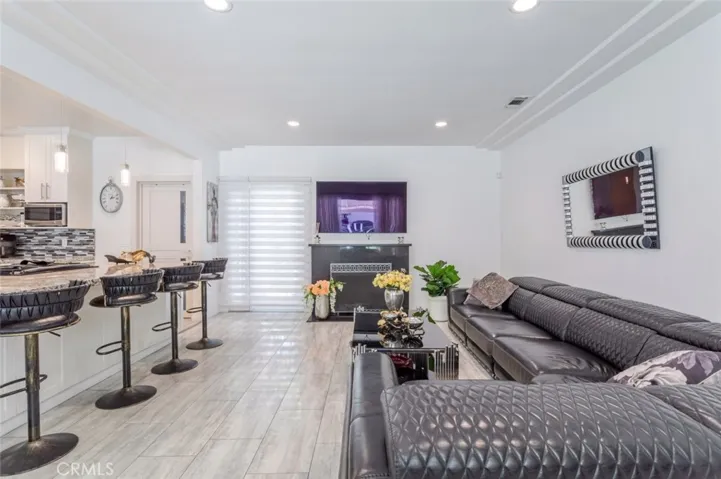 7284 Saint Estaban Street, Tujunga, California 91042