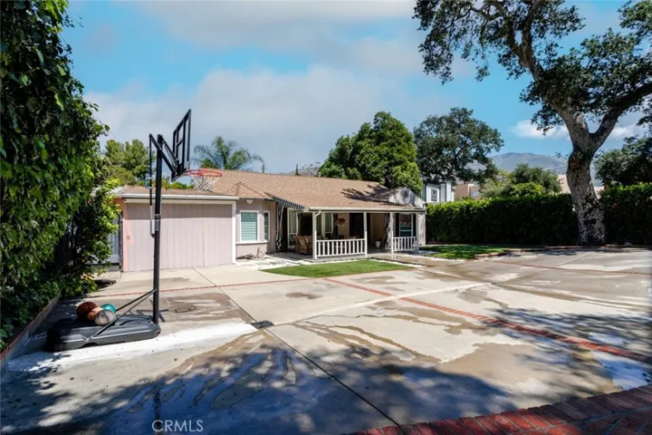 7284 Saint Estaban Street, Tujunga, California 91042