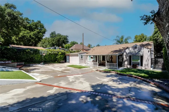 7284 Saint Estaban Street, Tujunga, California 91042
