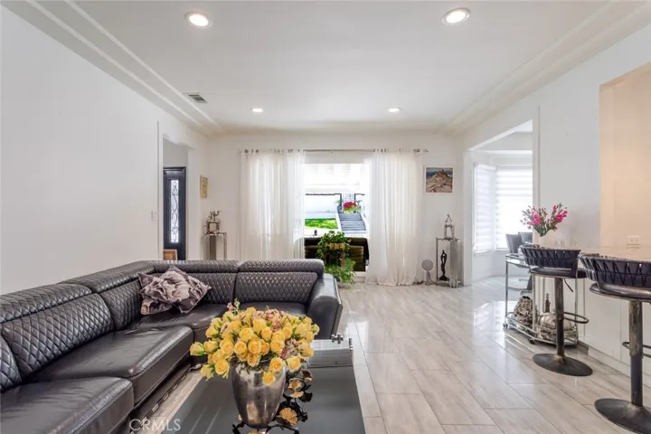 7284 Saint Estaban Street, Tujunga, California 91042