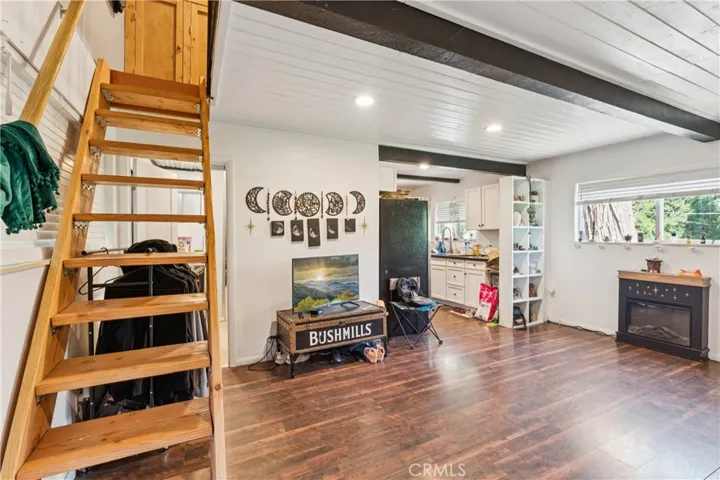 794 Woodland, Crestline, California 92325