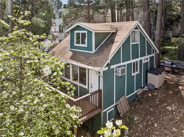 794 Woodland, Crestline, California 92325
