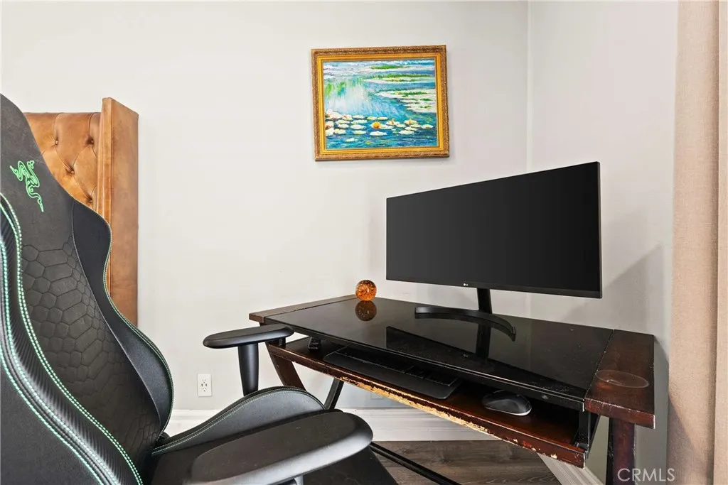 computer station; office nook