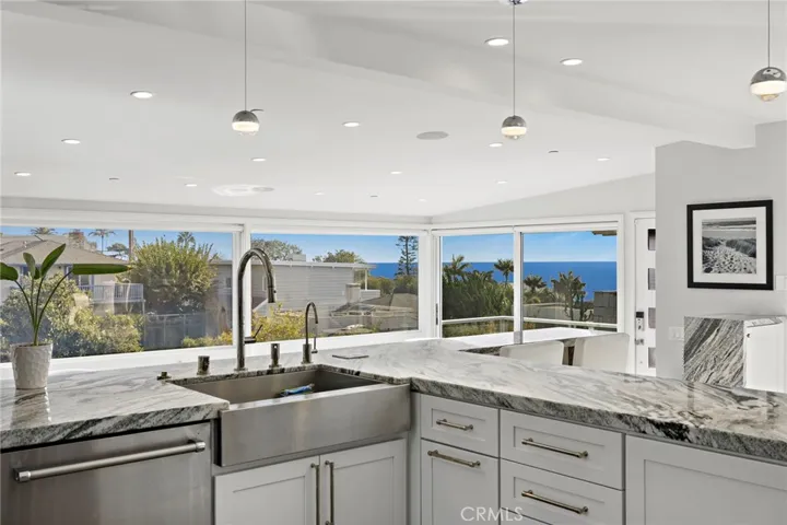 166 Fairview, Laguna Beach, California 92651