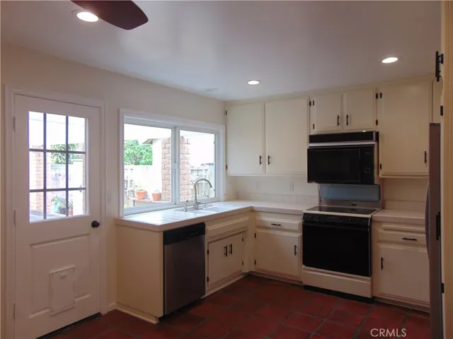 5172 Blairwood, La Palma, California 90623