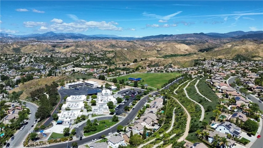 21922 Crestline, Saugus, California 91390