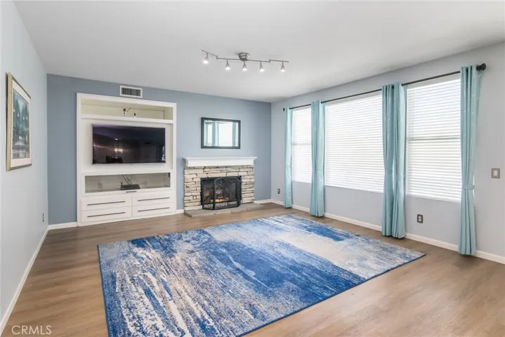 21922 Crestline, Saugus, California 91390