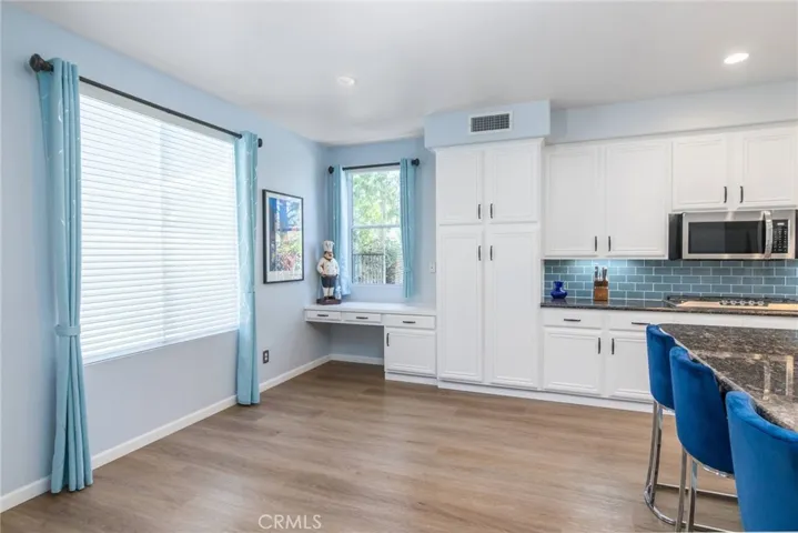 21922 Crestline, Saugus, California 91390