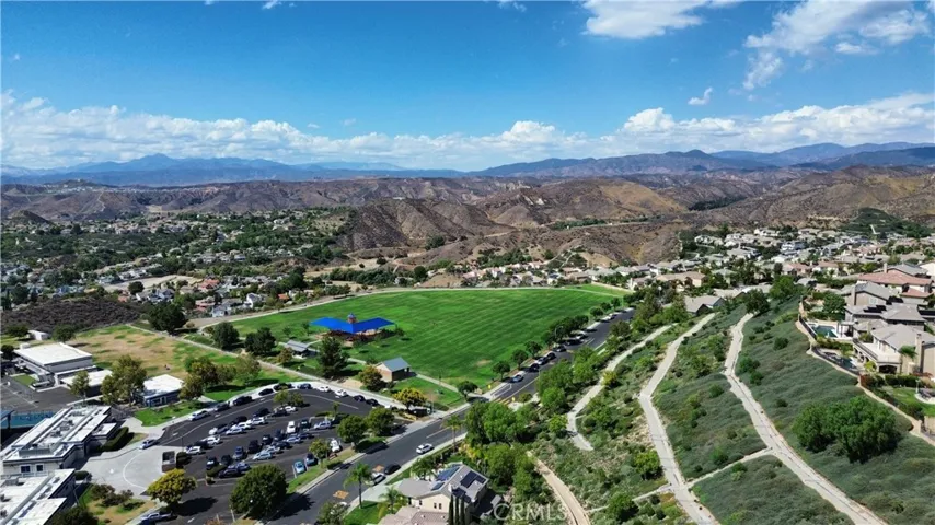21922 Crestline, Saugus, California 91390
