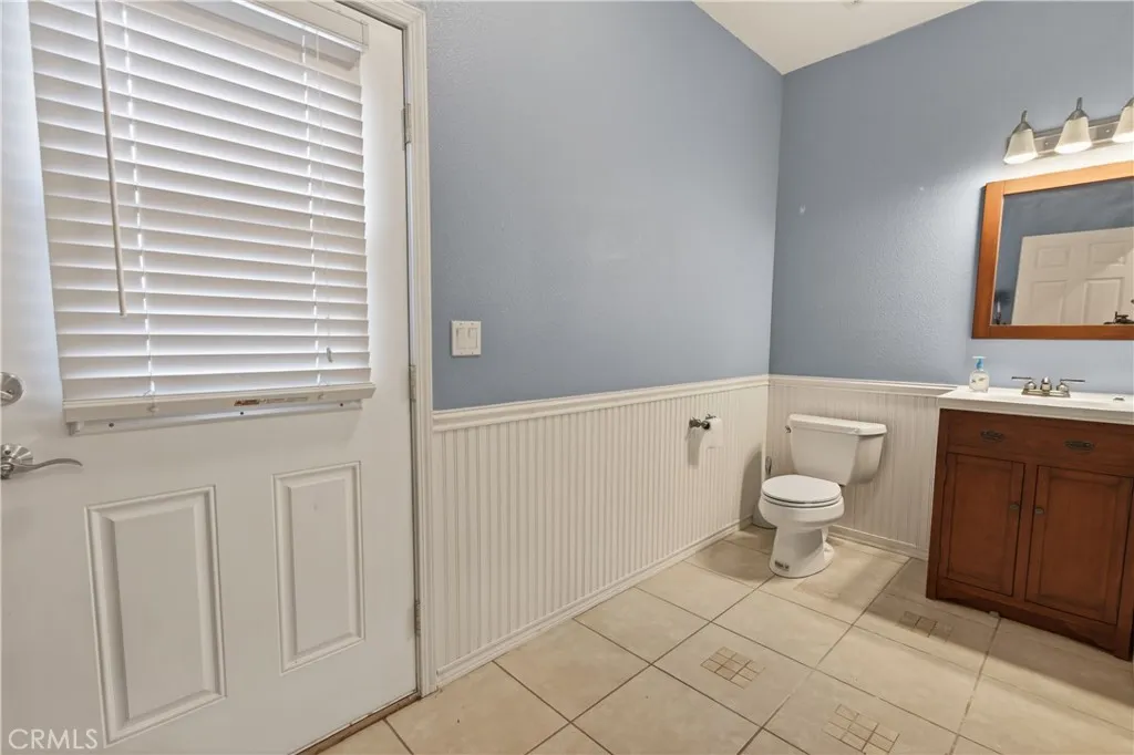 Pool house Bathroom
