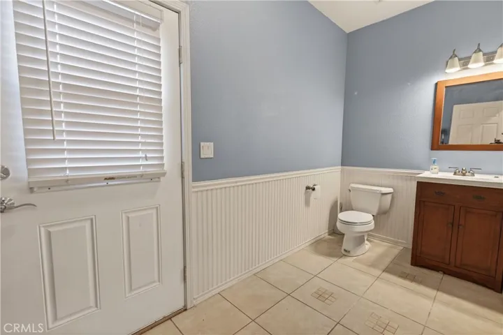 Pool house Bathroom