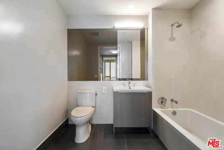 889 Francisco Street 1206, Los Angeles, California 90017