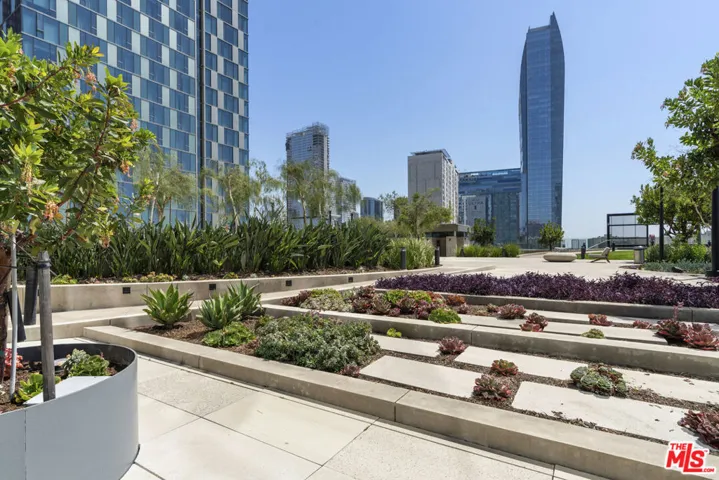 889 Francisco Street 1206, Los Angeles, California 90017