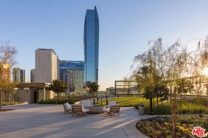 889 Francisco Street 1206, Los Angeles, California 90017