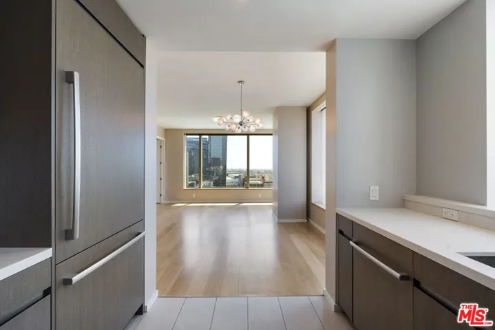 889 Francisco Street 1206, Los Angeles, California 90017
