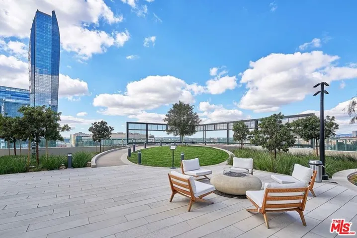 889 Francisco Street 1206, Los Angeles, California 90017