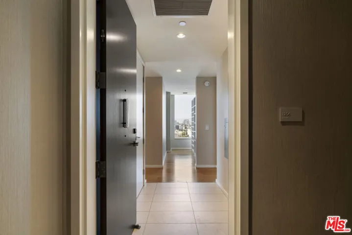 889 Francisco Street 1206, Los Angeles, California 90017