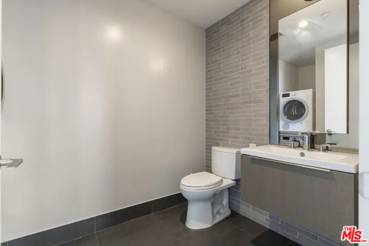 889 Francisco Street 1206, Los Angeles, California 90017