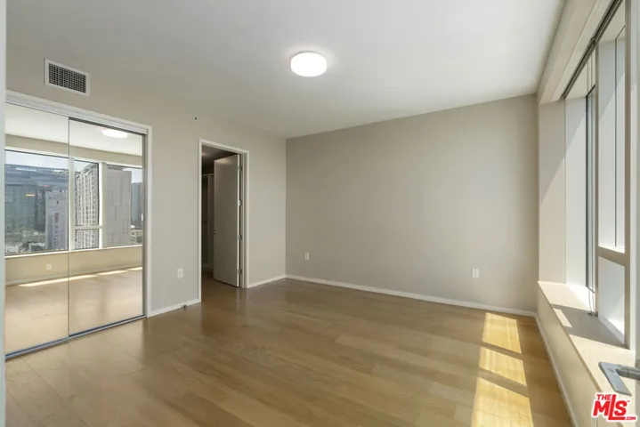 889 Francisco Street 1206, Los Angeles, California 90017