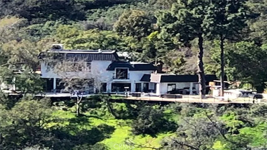 9987 Reevesbury, Beverly Hills, California 90210