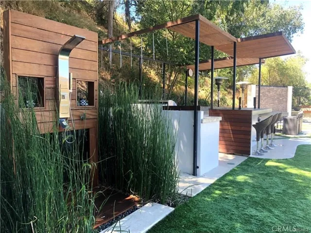 9987 Reevesbury, Beverly Hills, California 90210