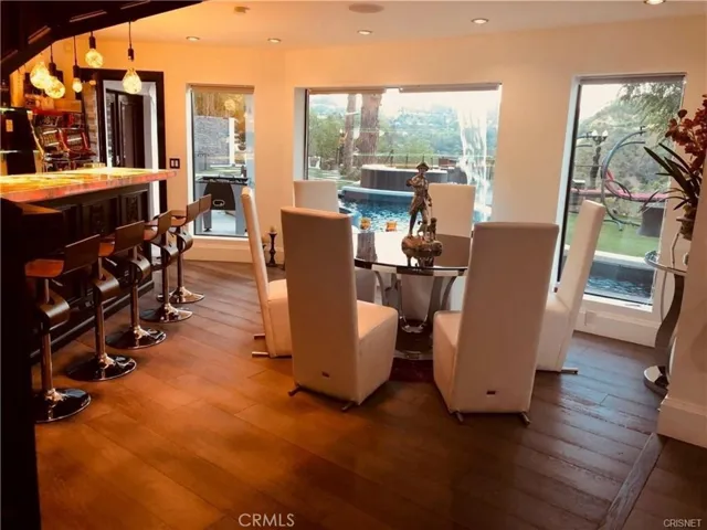 9987 Reevesbury, Beverly Hills, California 90210