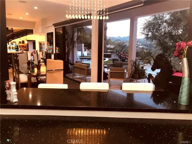 9987 Reevesbury, Beverly Hills, California 90210