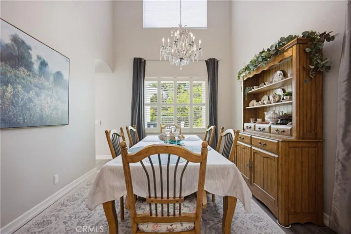 DINING ROOM VIEW