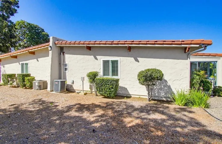 16677 Diaz Dr, San Diego, California 92128