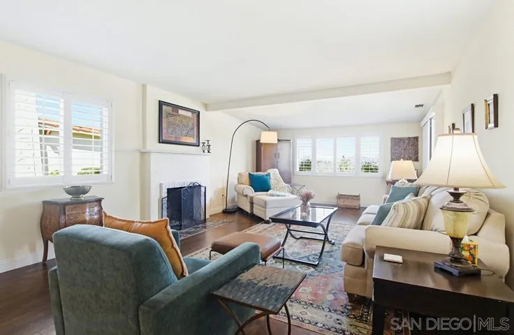 16677 Diaz Dr, San Diego, California 92128