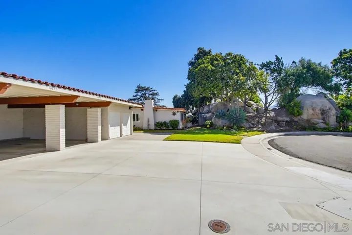 16677 Diaz Dr, San Diego, California 92128