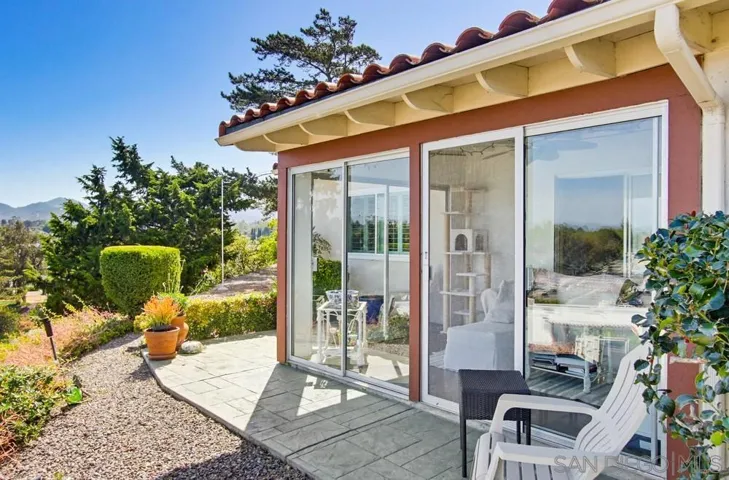 16677 Diaz Dr, San Diego, California 92128