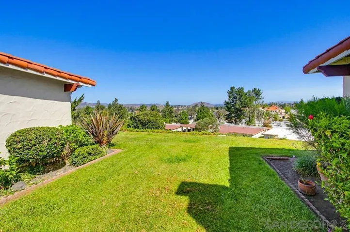 16677 Diaz Dr, San Diego, California 92128