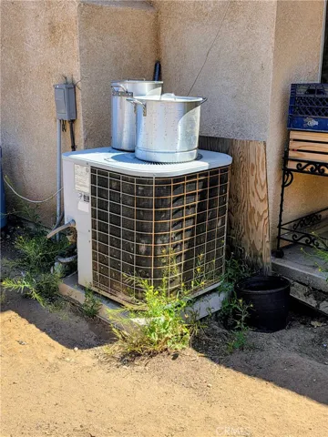 7064 11th Avenue, Hesperia, California 92345