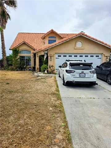 7064 11th Avenue, Hesperia, California 92345