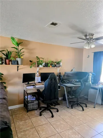 7064 11th Avenue, Hesperia, California 92345