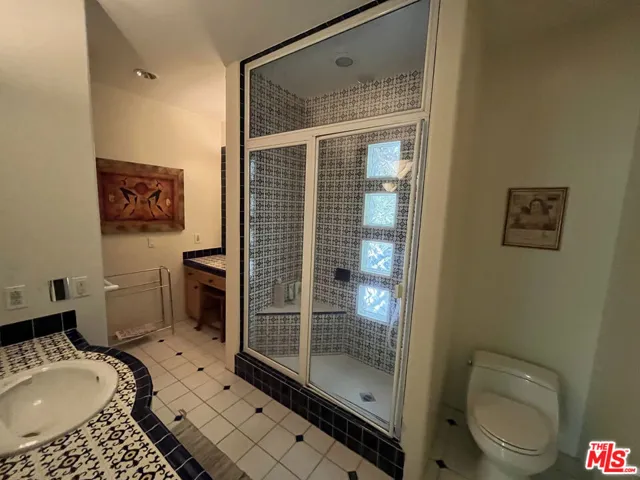 Guest House Bathroom