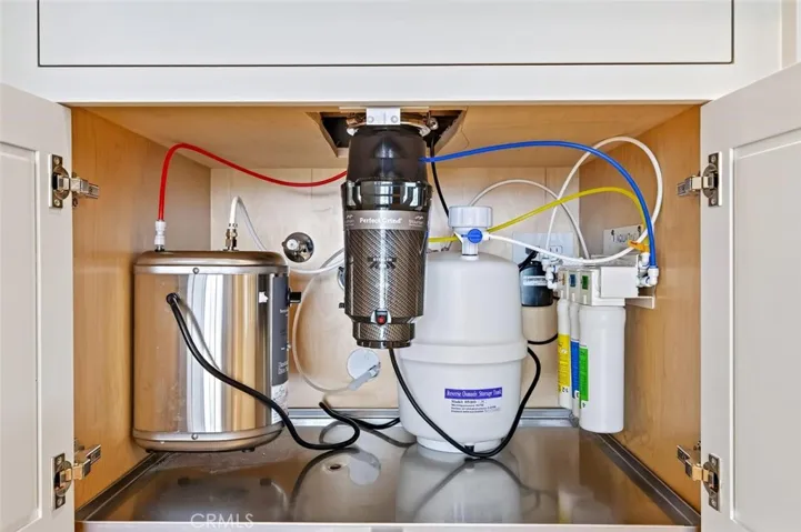 Hot/Cold water tank with Reverse osmosis water filter