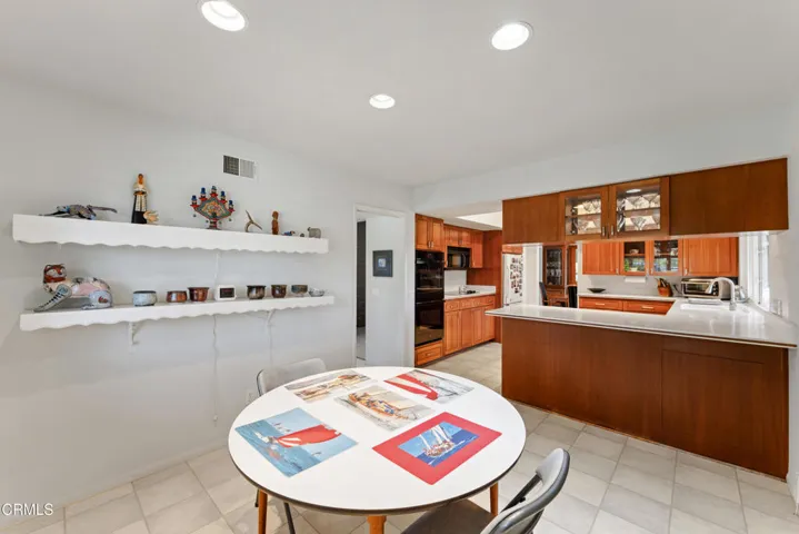5856 La Cumbre Rd. mls-25