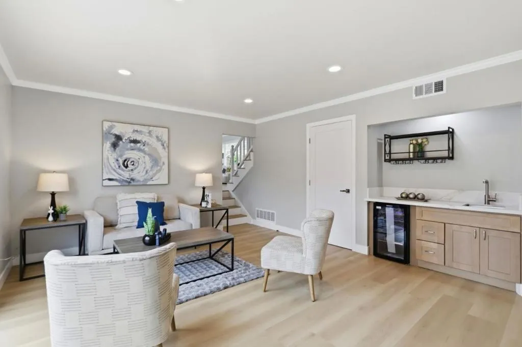 Wet Bar- Separate Family room