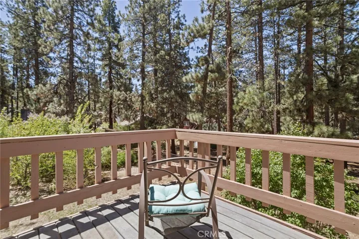 Stunning views from the balcony with easy breeze