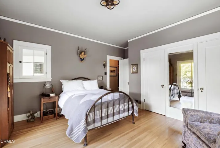 44a-Bedroom