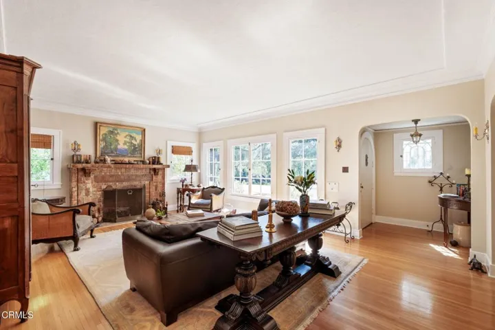 16a-web-or-mls-1450-n-michigan-ave